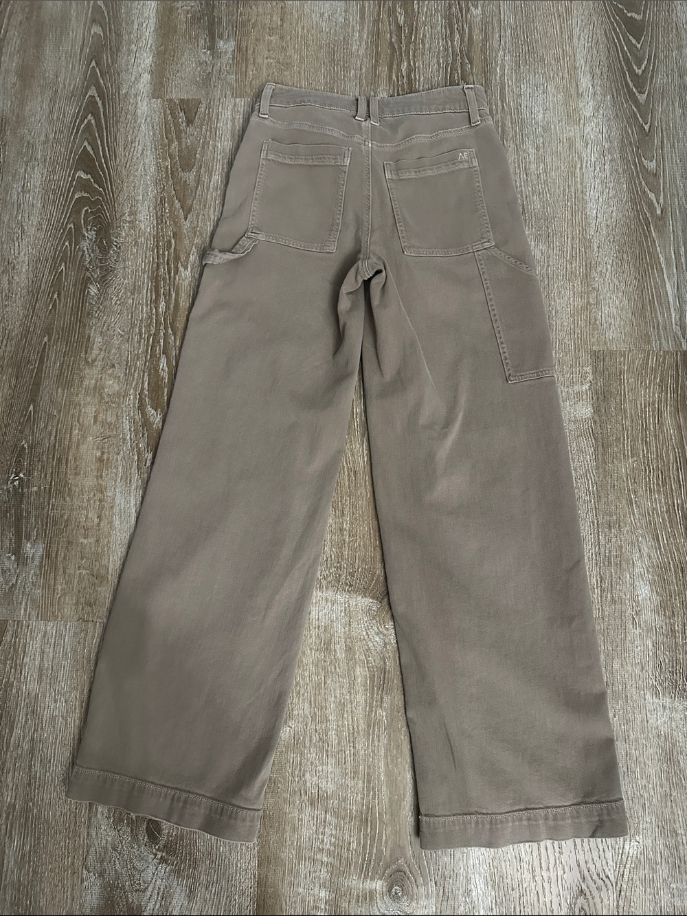 American Eagle Outfitters Womens Wide-Leg Chinos in Taupe - Picture 4 of 4